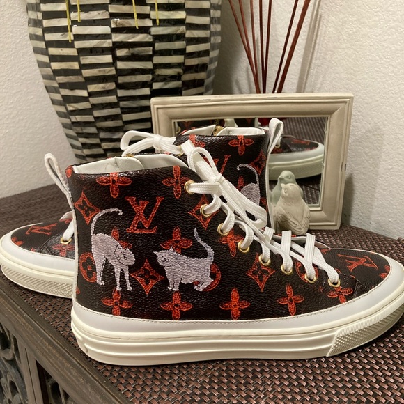 Louis Vuitton Catogram High-Top Sneakers